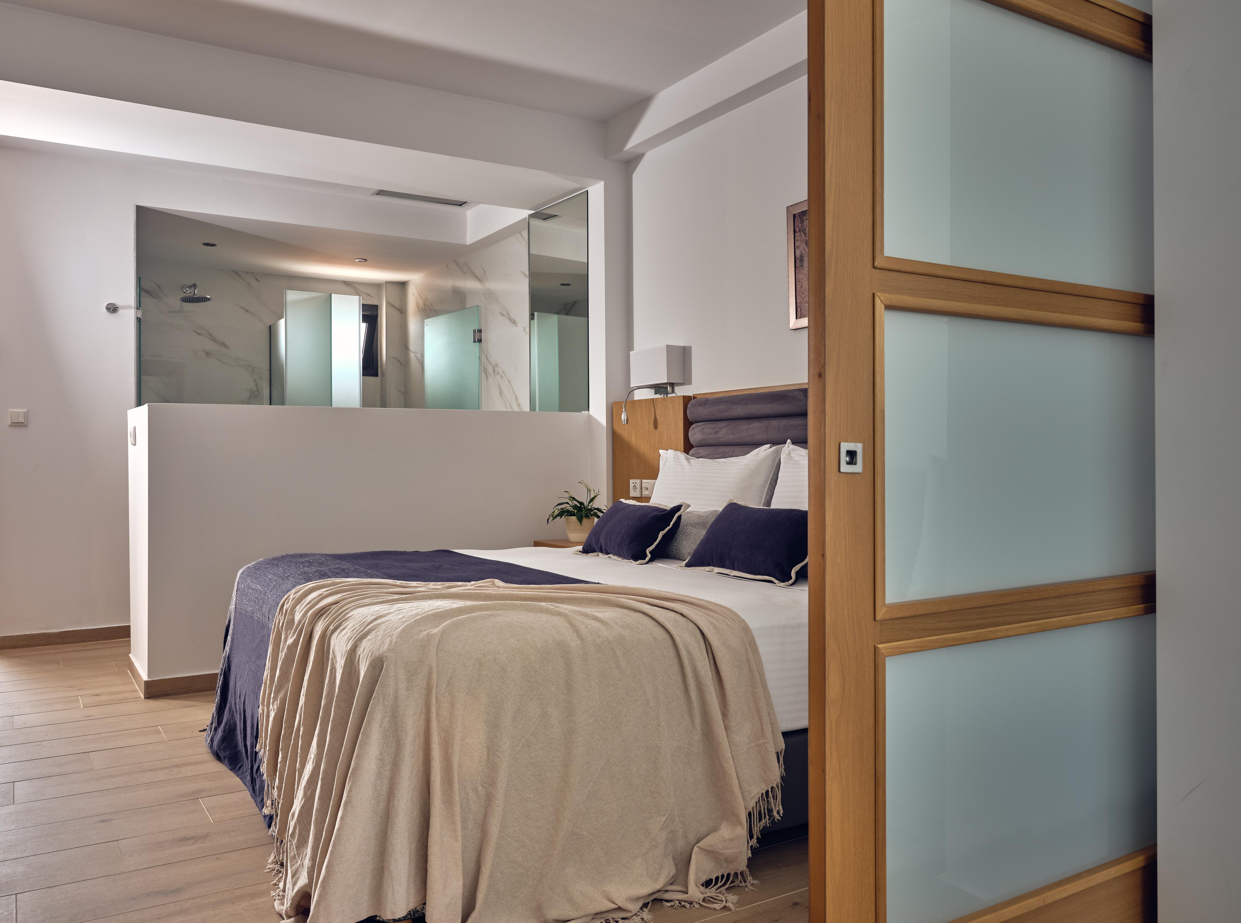 Cavo Orient Hotel&suites Hotel